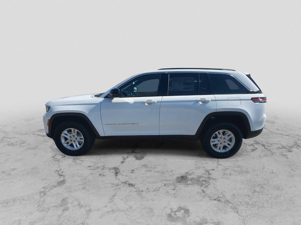 new 2025 Jeep Grand Cherokee car, priced at $35,288