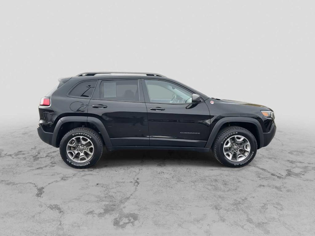 used 2020 Jeep Cherokee car, priced at $18,025