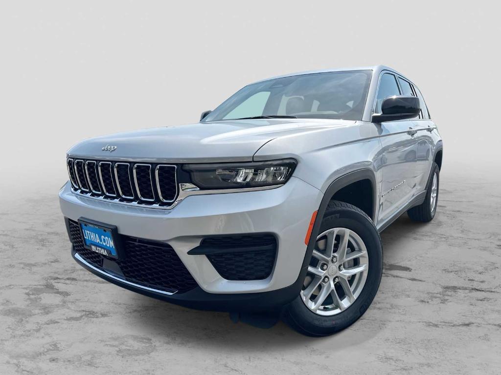 new 2025 Jeep Grand Cherokee car, priced at $39,125