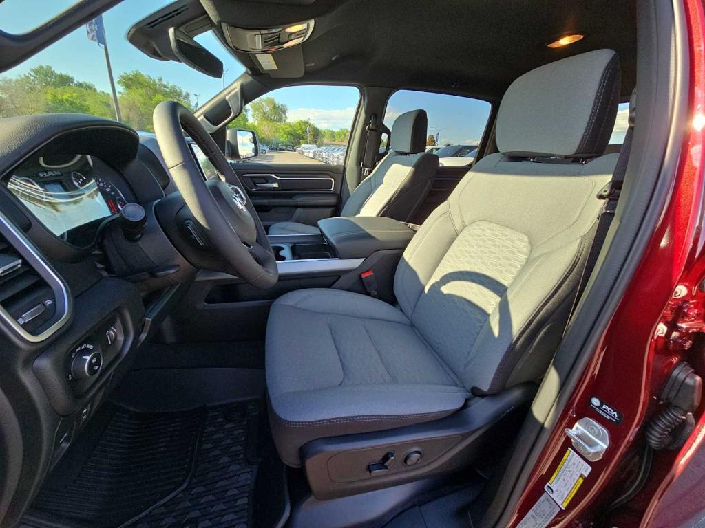 new 2025 Ram 1500 car, priced at $46,472