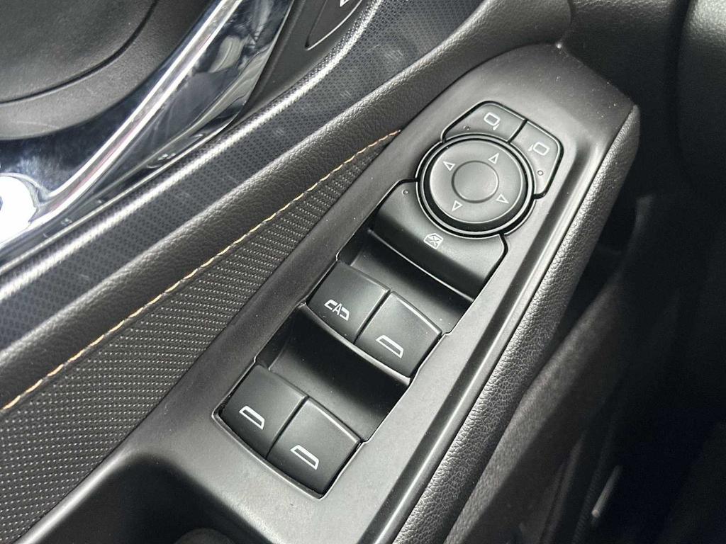 used 2019 Chevrolet Traverse car, priced at $22,092