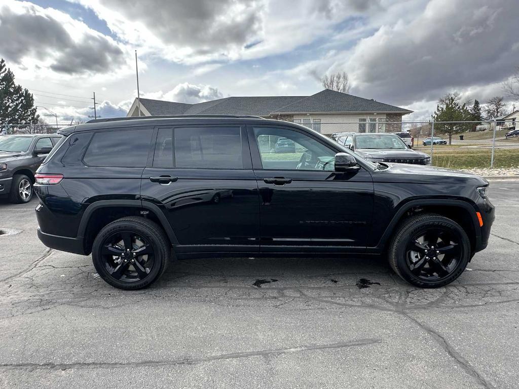 new 2025 Jeep Grand Cherokee L car, priced at $42,613
