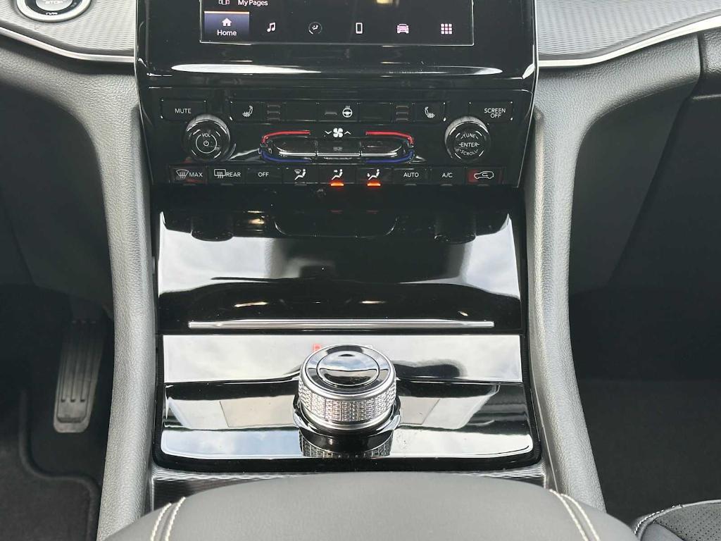 new 2025 Jeep Grand Cherokee L car, priced at $42,613