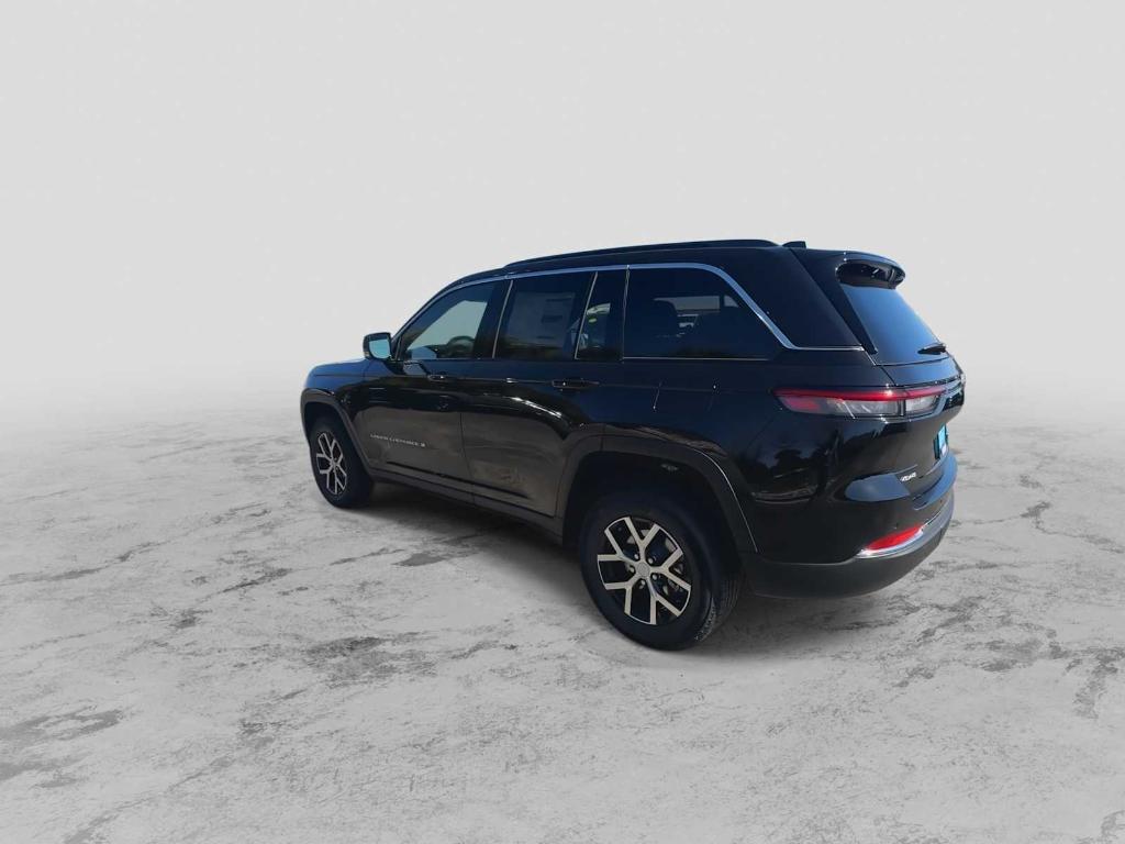 new 2025 Jeep Grand Cherokee car, priced at $43,349