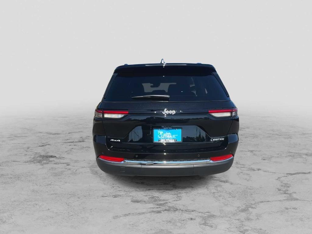 new 2025 Jeep Grand Cherokee car, priced at $43,349