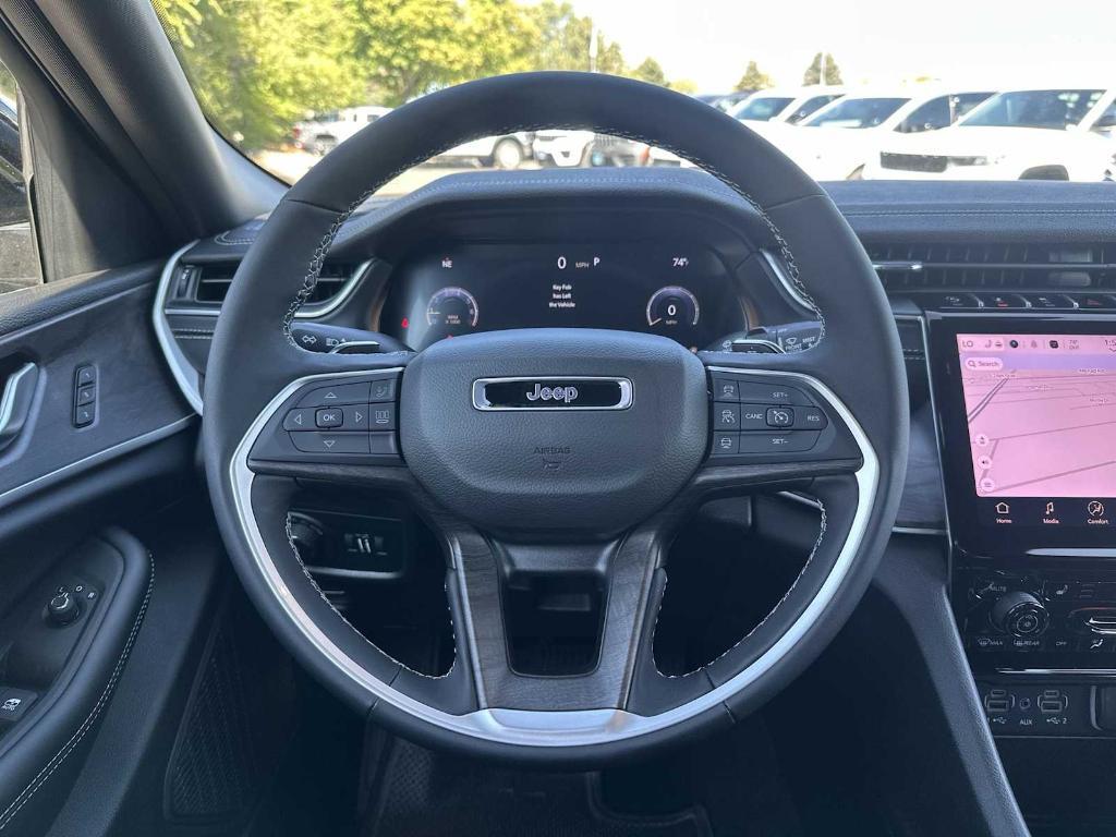 new 2025 Jeep Grand Cherokee car, priced at $43,349