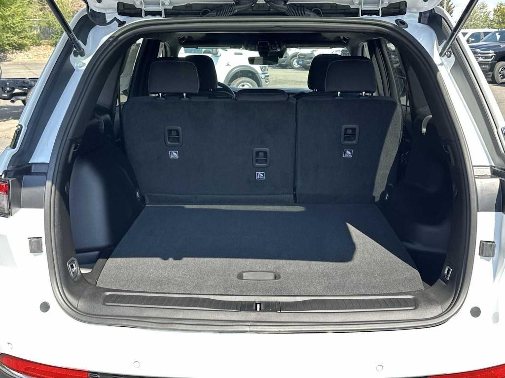 new 2025 Jeep Grand Cherokee car, priced at $35,672