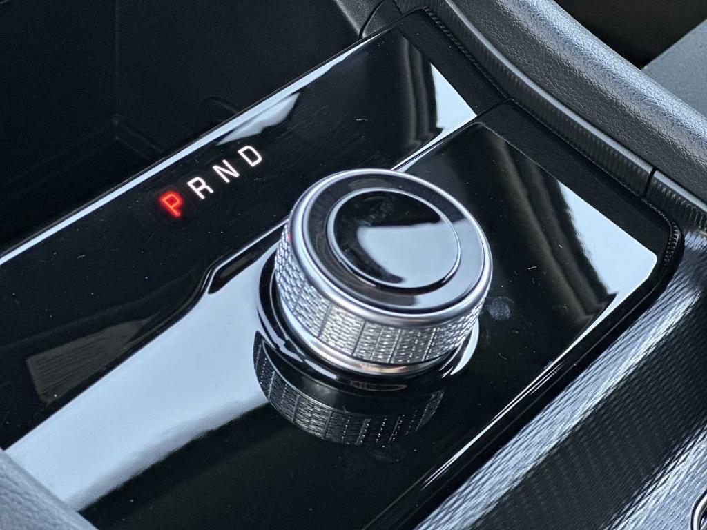 new 2025 Jeep Grand Cherokee car, priced at $35,672