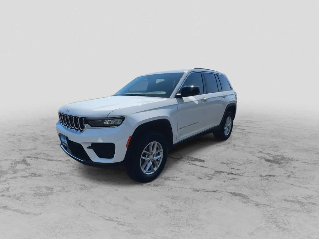 new 2025 Jeep Grand Cherokee car, priced at $35,672
