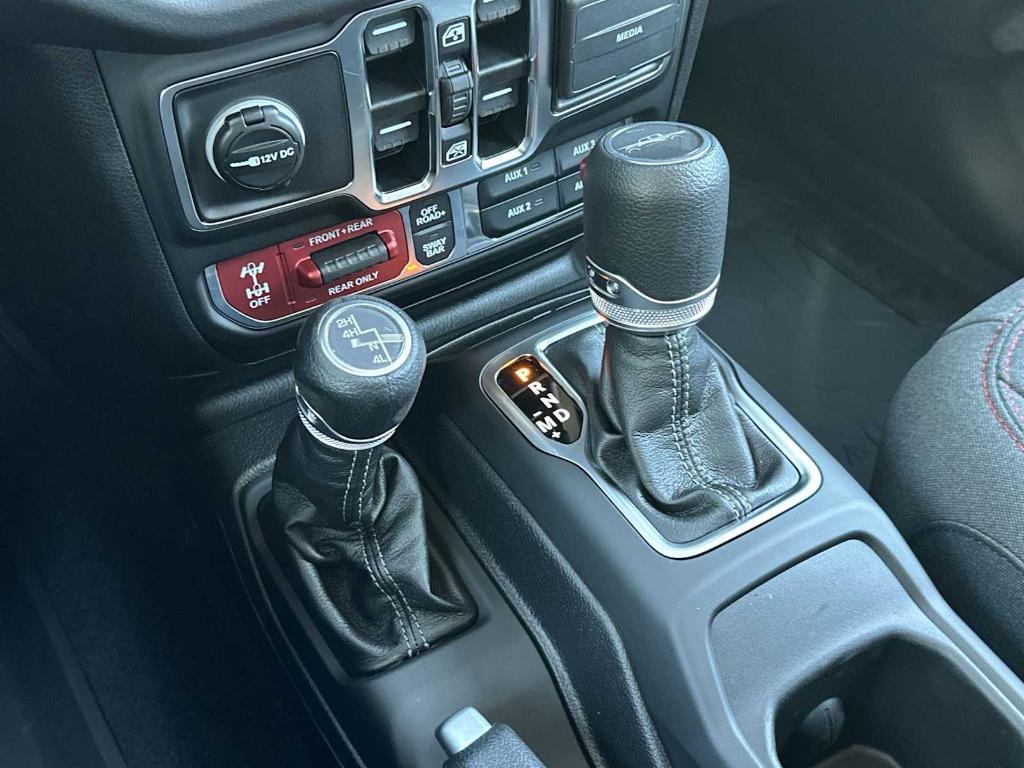 new 2025 Jeep Gladiator car, priced at $49,595