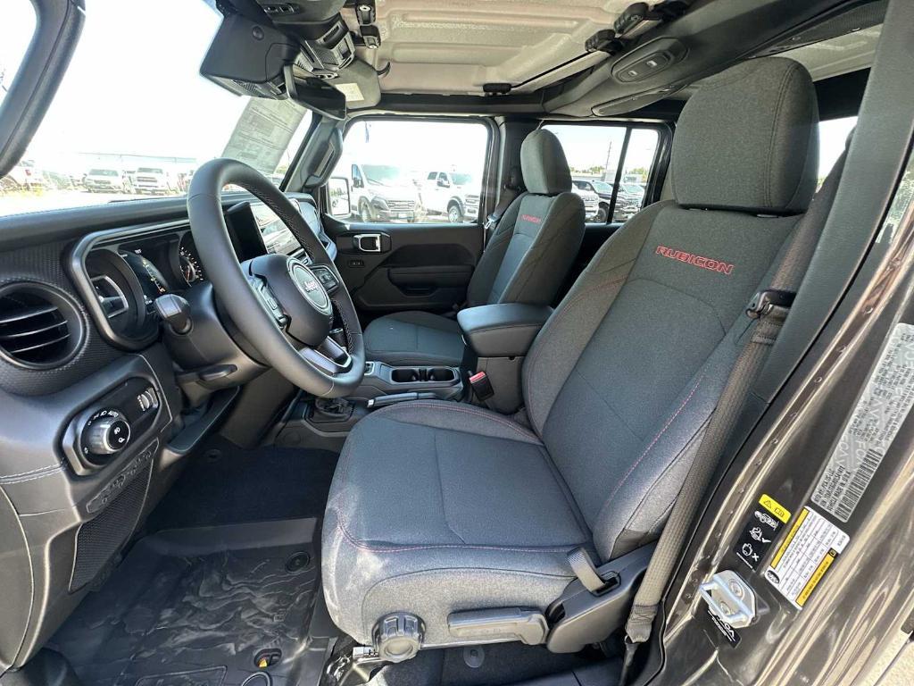 new 2025 Jeep Gladiator car, priced at $49,595