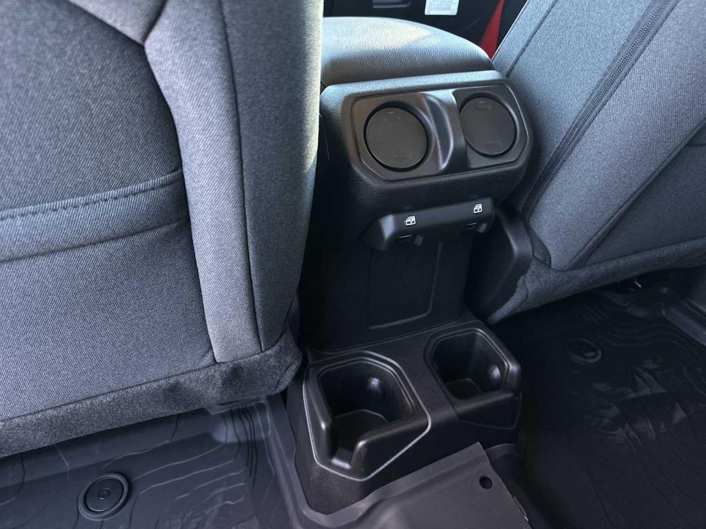 new 2026 Jeep Wrangler car, priced at $47,071