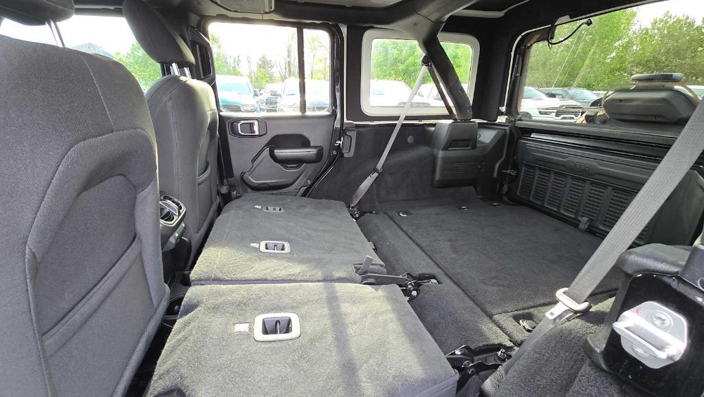 used 2020 Jeep Wrangler Unlimited car, priced at $25,437