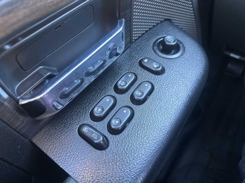 used 2008 Lincoln Mark LT car, priced at $13,797