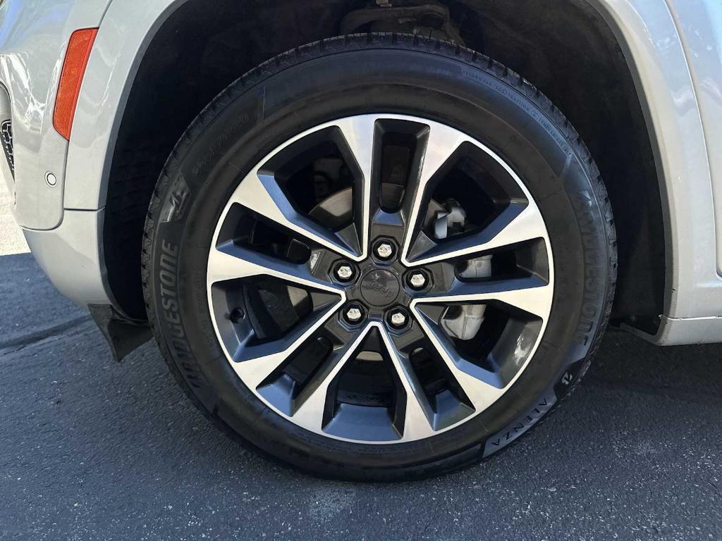 used 2023 Jeep Grand Cherokee car, priced at $36,684