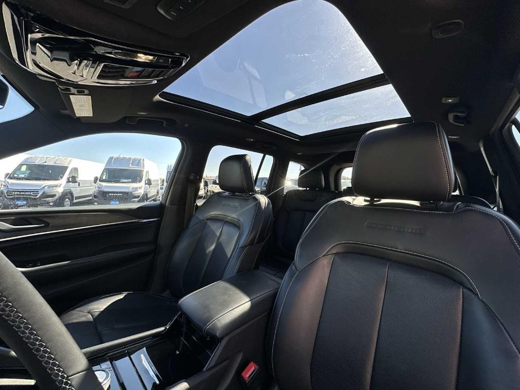 used 2023 Jeep Grand Cherokee car, priced at $36,684