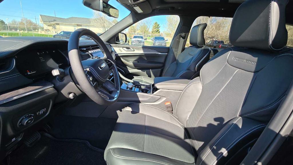 new 2025 Jeep Grand Cherokee L car, priced at $57,282