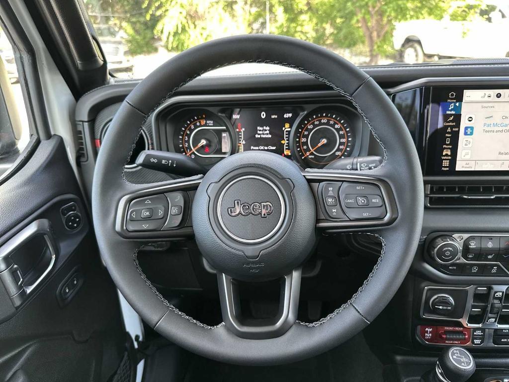 new 2025 Jeep Gladiator car, priced at $54,567