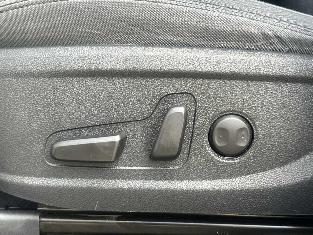 used 2021 Hyundai Santa Fe car, priced at $15,565