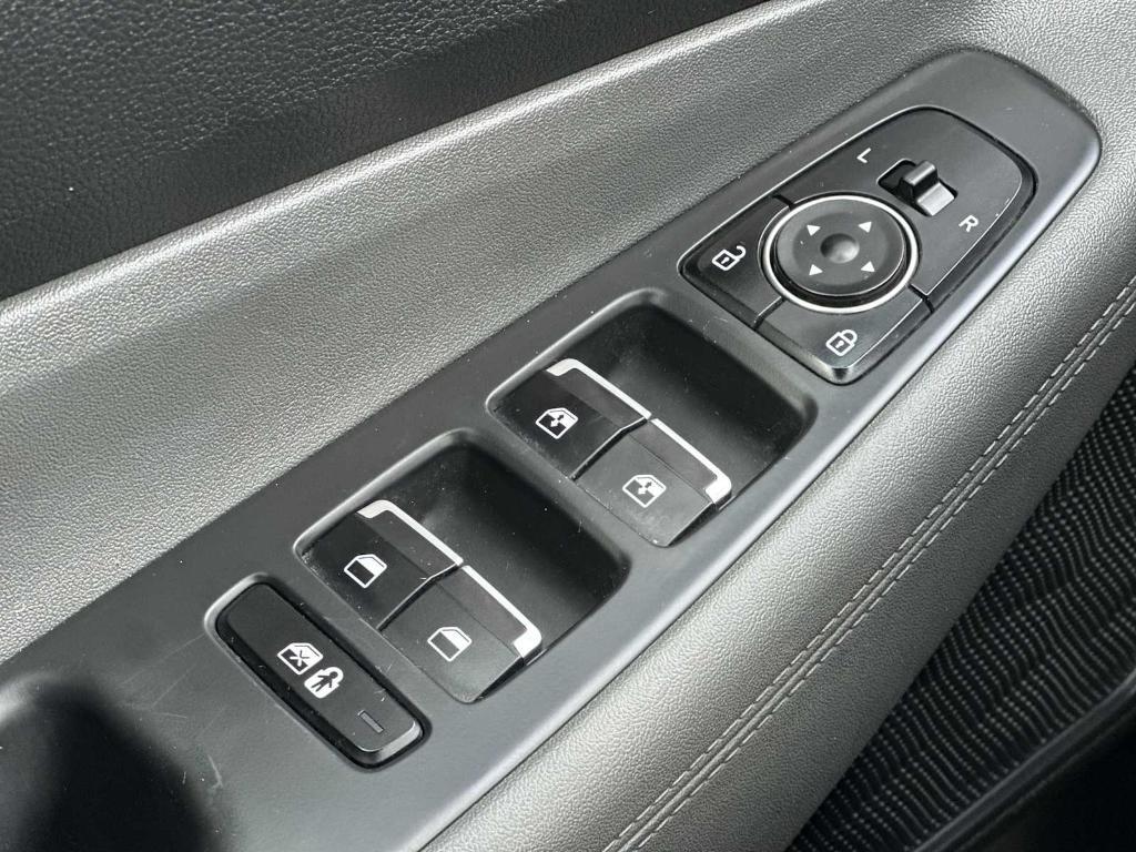 used 2021 Hyundai Santa Fe car, priced at $15,565