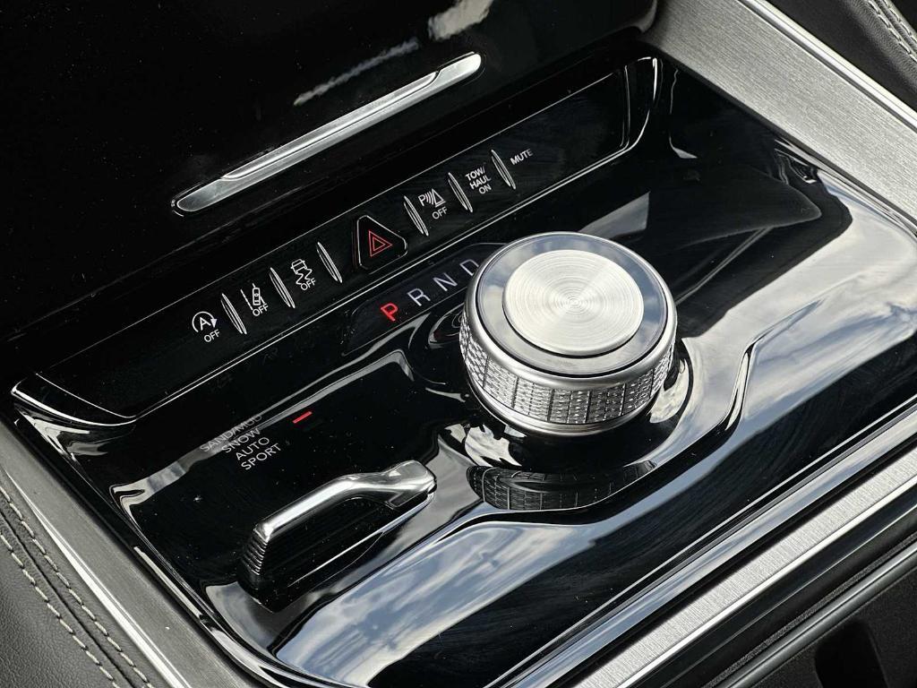 new 2025 Jeep Wagoneer car, priced at $72,525