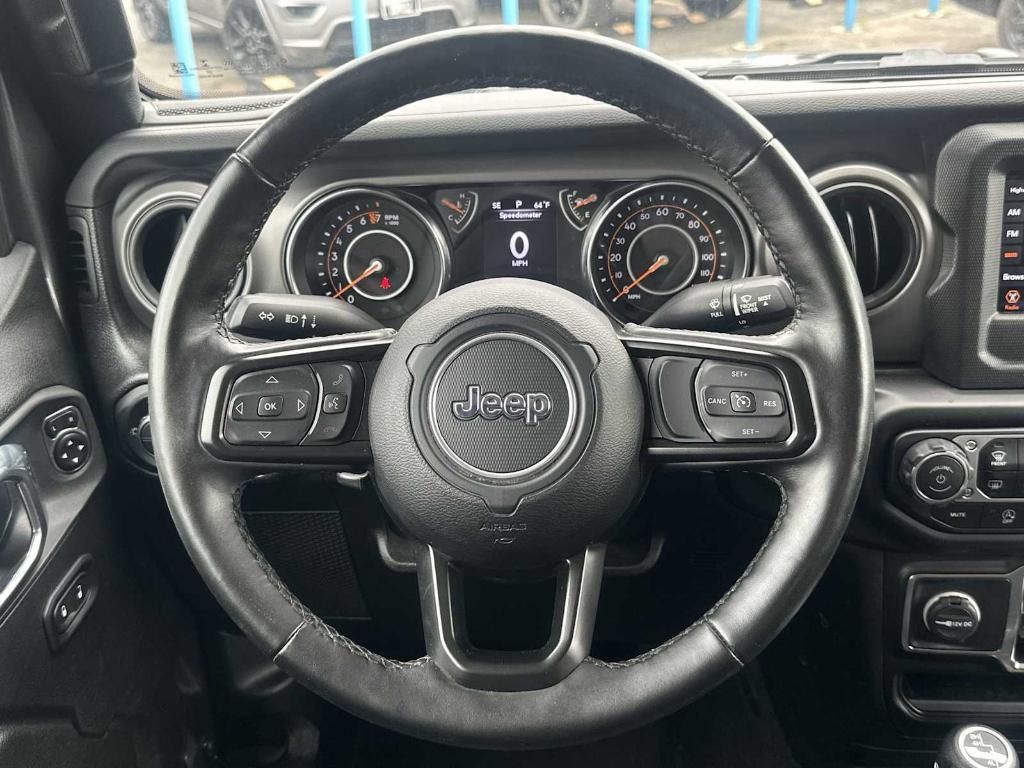 used 2022 Jeep Gladiator car, priced at $37,679