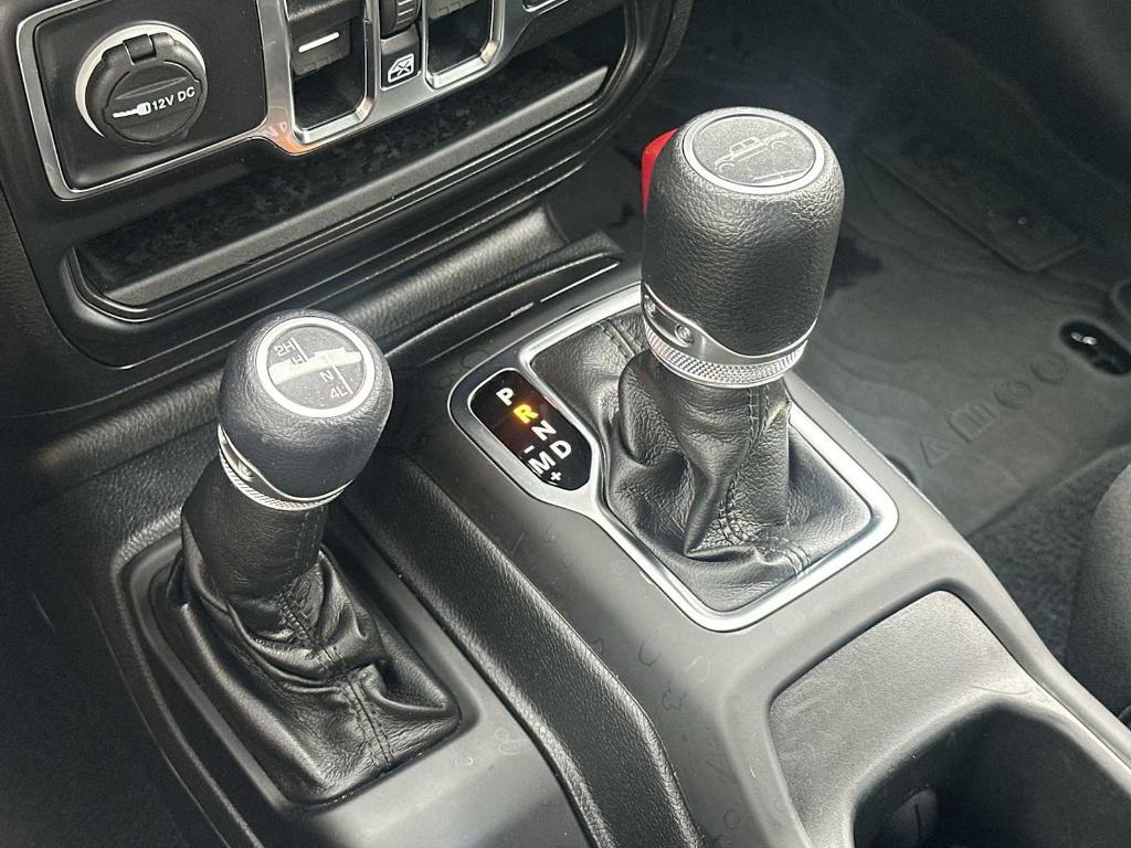 used 2022 Jeep Gladiator car, priced at $37,679