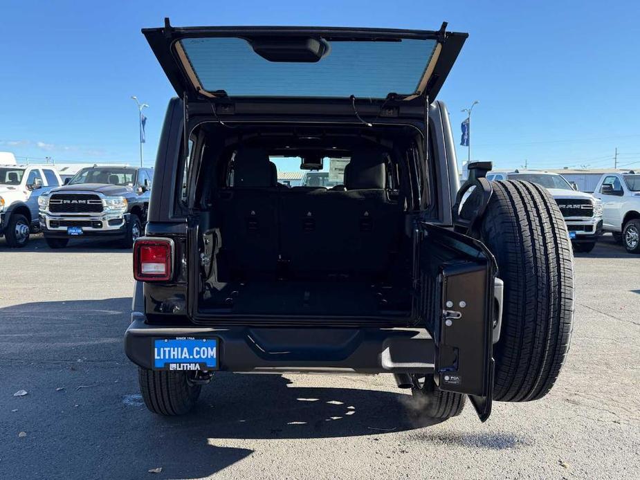 new 2025 Jeep Wrangler car, priced at $41,562