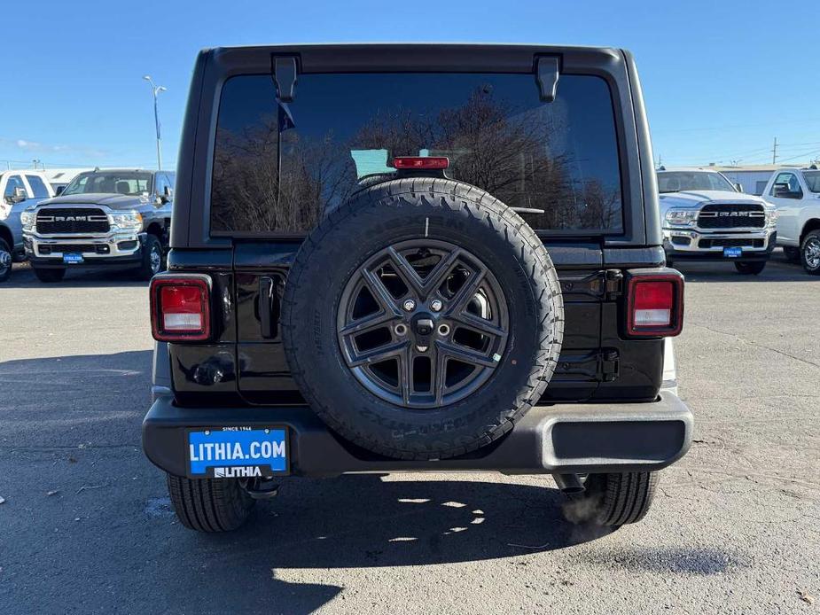 new 2025 Jeep Wrangler car, priced at $41,562