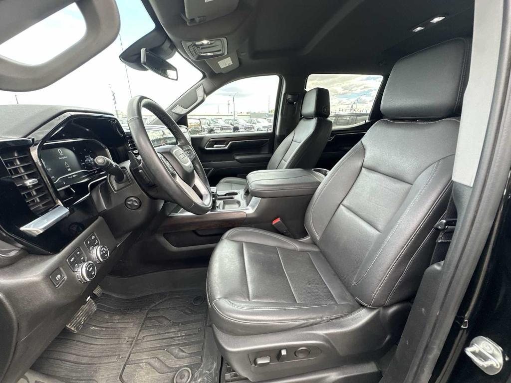 used 2023 GMC Sierra 1500 car, priced at $43,006