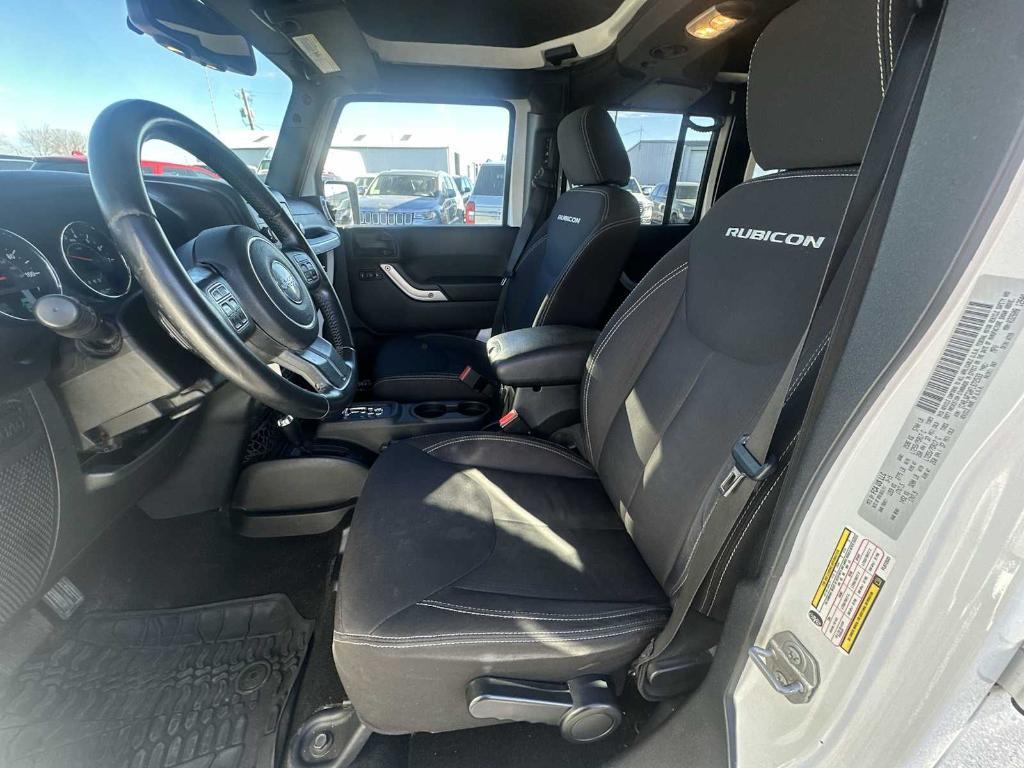 used 2015 Jeep Wrangler Unlimited car, priced at $16,004