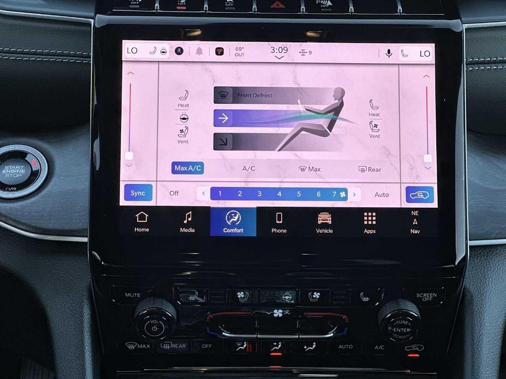 new 2025 Jeep Grand Cherokee car, priced at $55,185