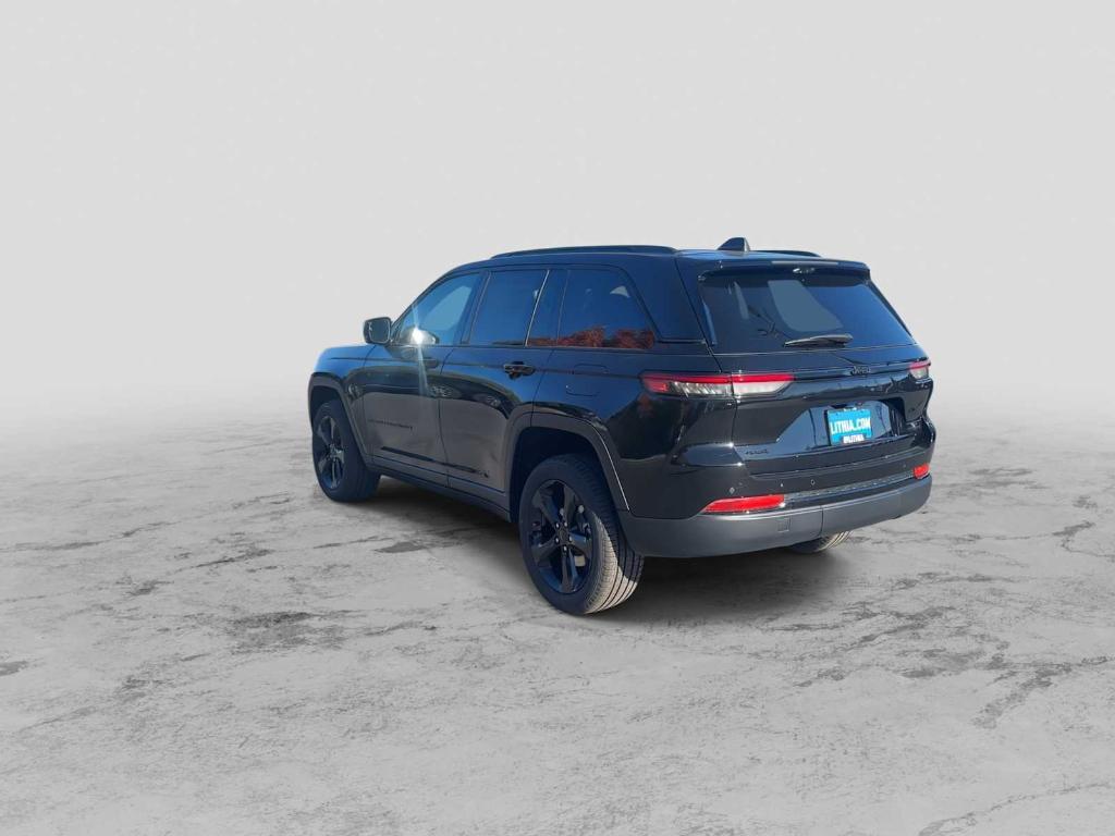 new 2025 Jeep Grand Cherokee car, priced at $55,185