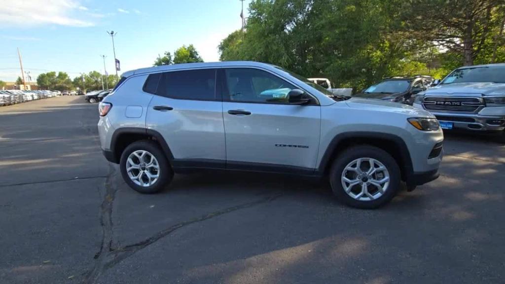 new 2025 Jeep Compass car, priced at $26,635