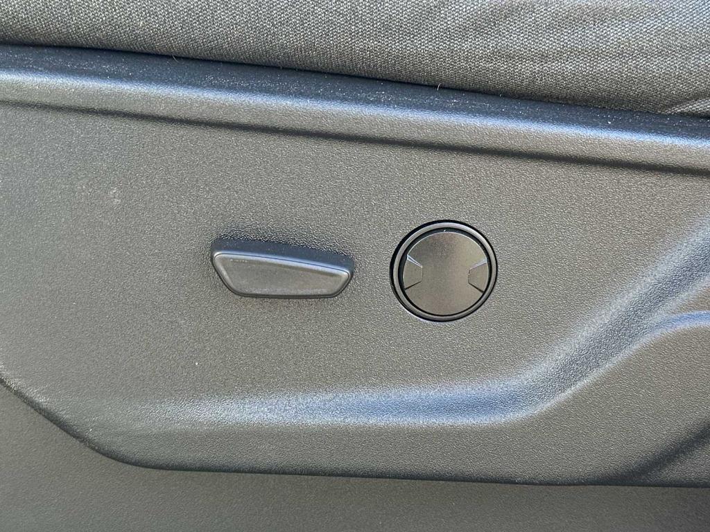 used 2021 Ford F-150 car, priced at $31,780