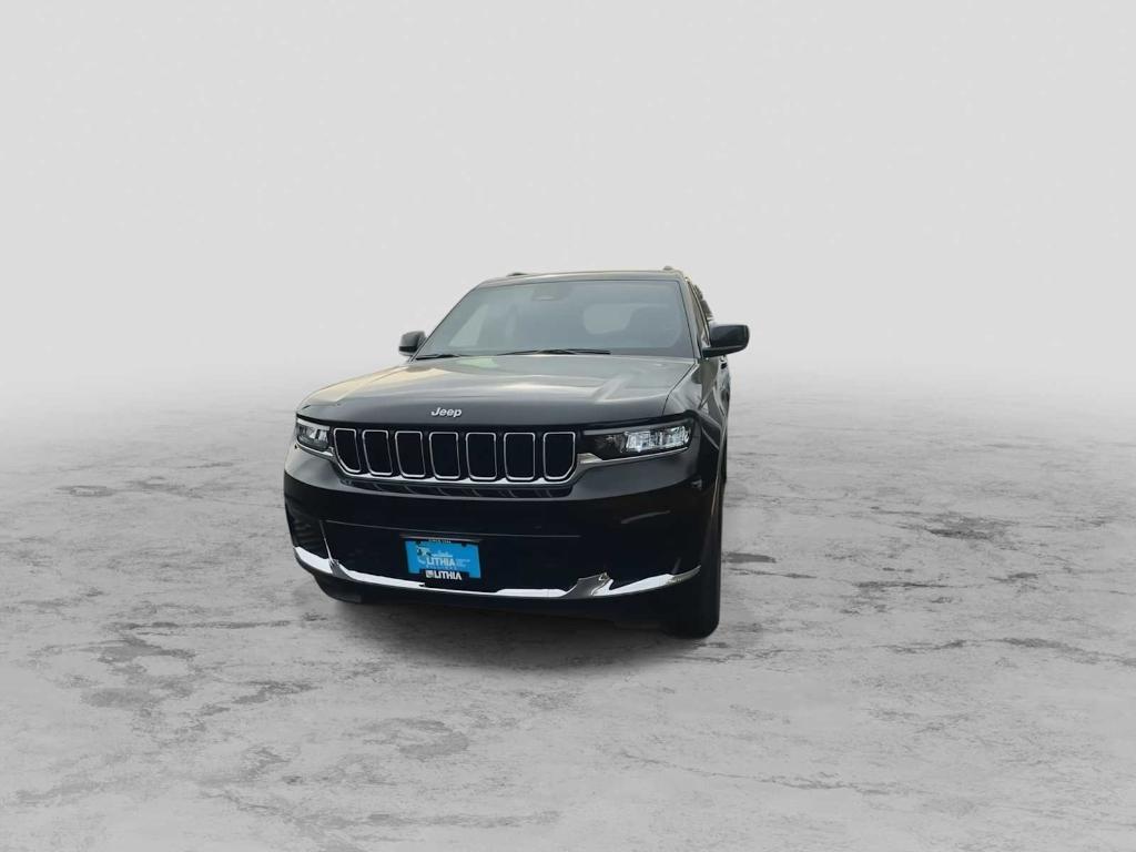 new 2025 Jeep Grand Cherokee L car, priced at $39,800