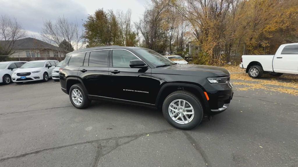 new 2025 Jeep Grand Cherokee L car, priced at $39,800