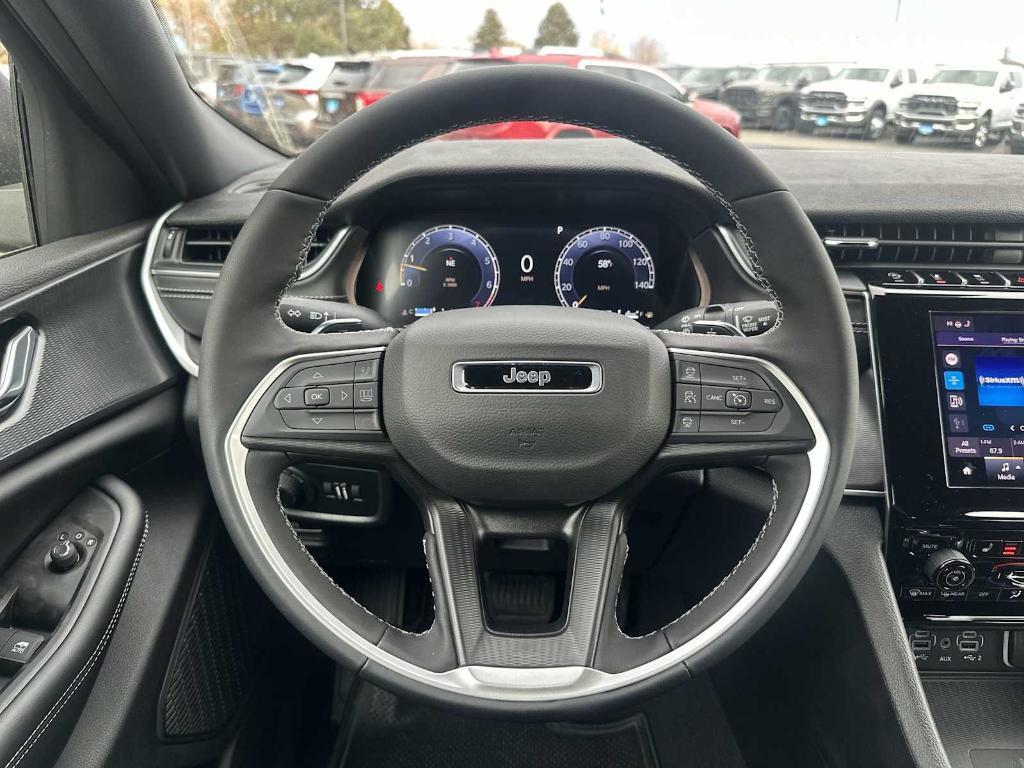 new 2025 Jeep Grand Cherokee L car, priced at $39,800