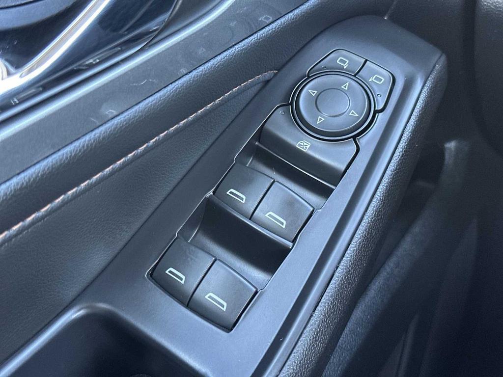 used 2021 Chevrolet Traverse car, priced at $25,982