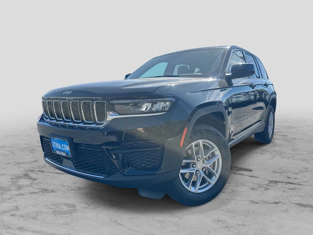 new 2025 Jeep Grand Cherokee car, priced at $36,540