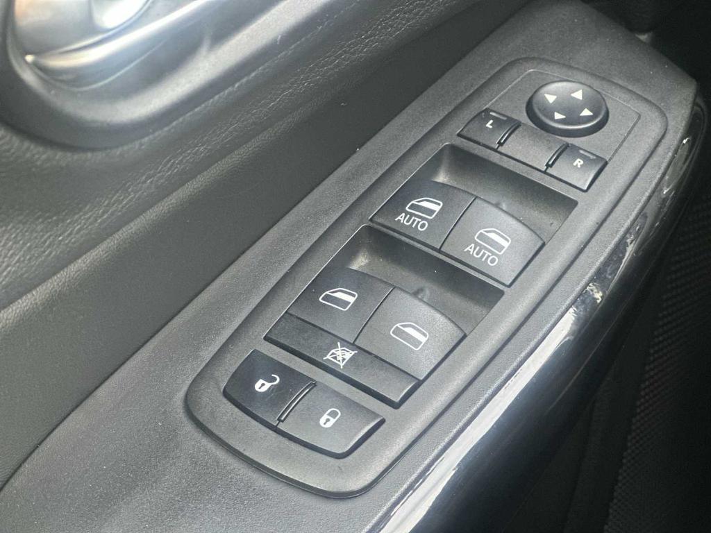 used 2023 Jeep Cherokee car, priced at $23,769