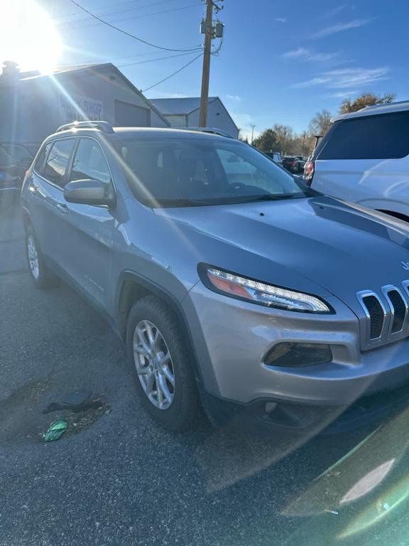 used 2017 Jeep Cherokee car, priced at $11,232