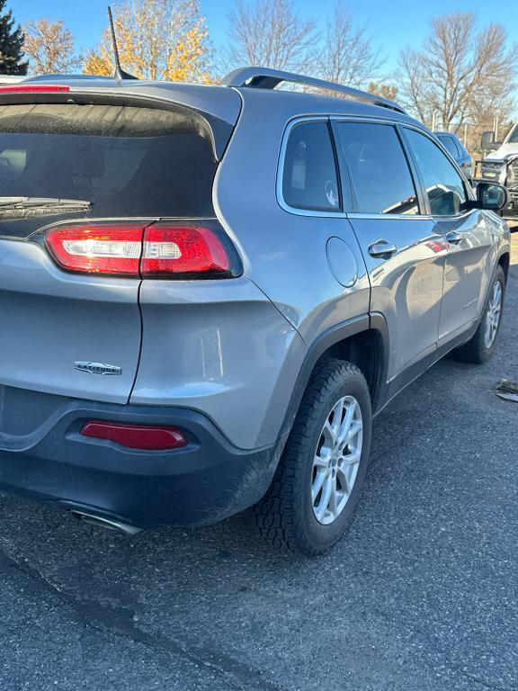 used 2017 Jeep Cherokee car, priced at $11,232