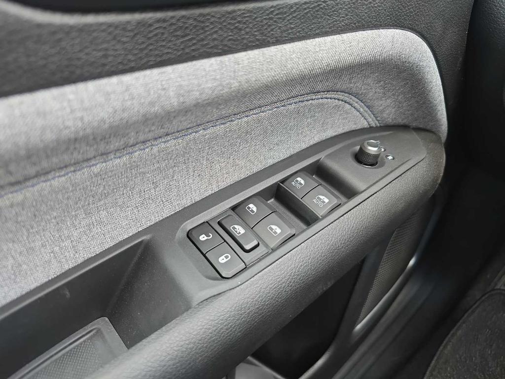 new 2025 Jeep Compass car, priced at $26,990