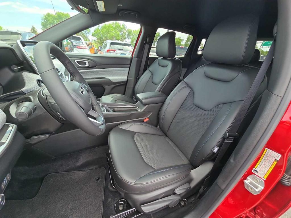 new 2025 Jeep Compass car, priced at $26,990