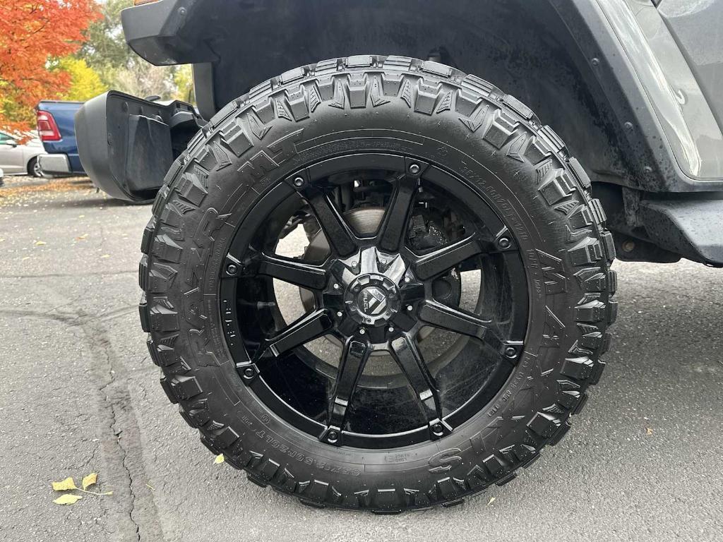 used 2021 Jeep Wrangler Unlimited car, priced at $31,585