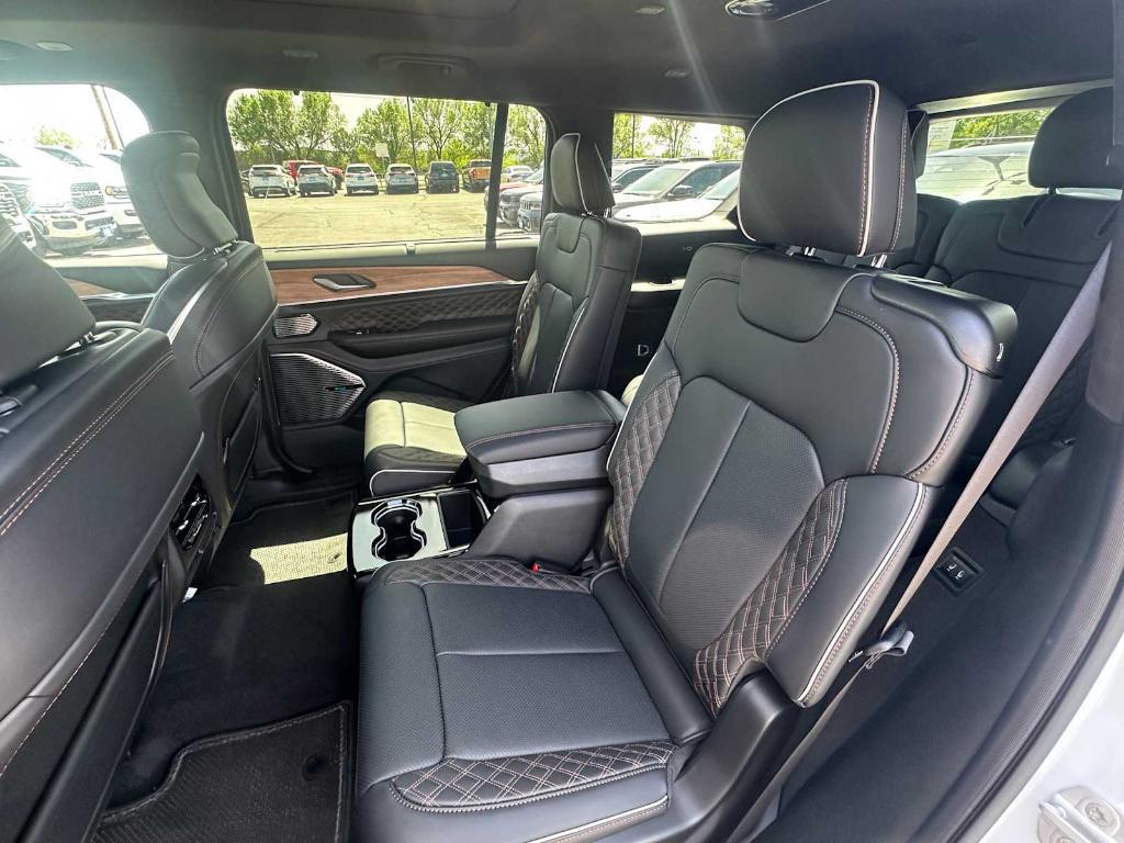 new 2025 Jeep Grand Cherokee L car, priced at $65,763