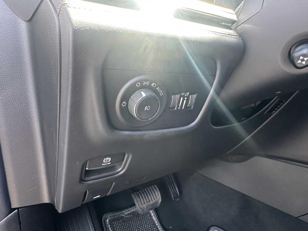 new 2025 Jeep Grand Cherokee L car, priced at $65,763