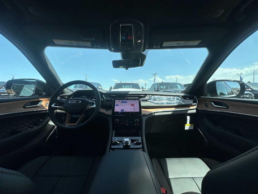 new 2025 Jeep Grand Cherokee L car, priced at $65,763