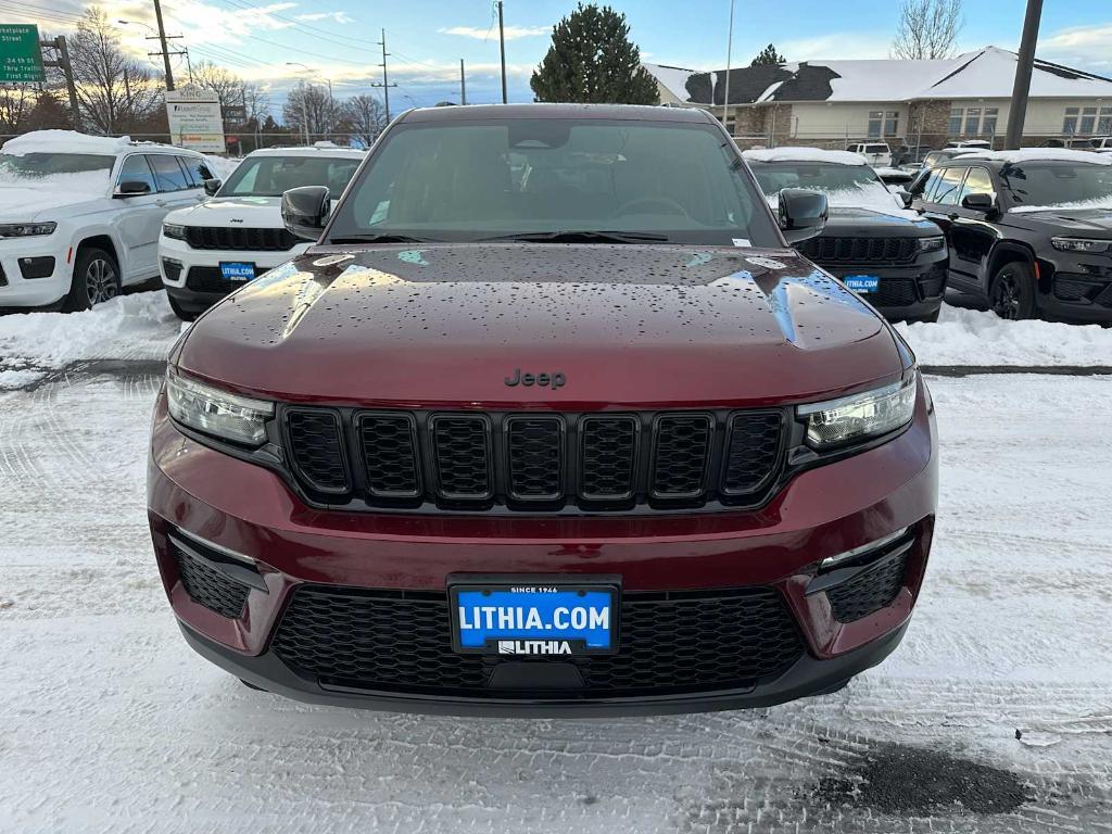 new 2025 Jeep Grand Cherokee car, priced at $48,611